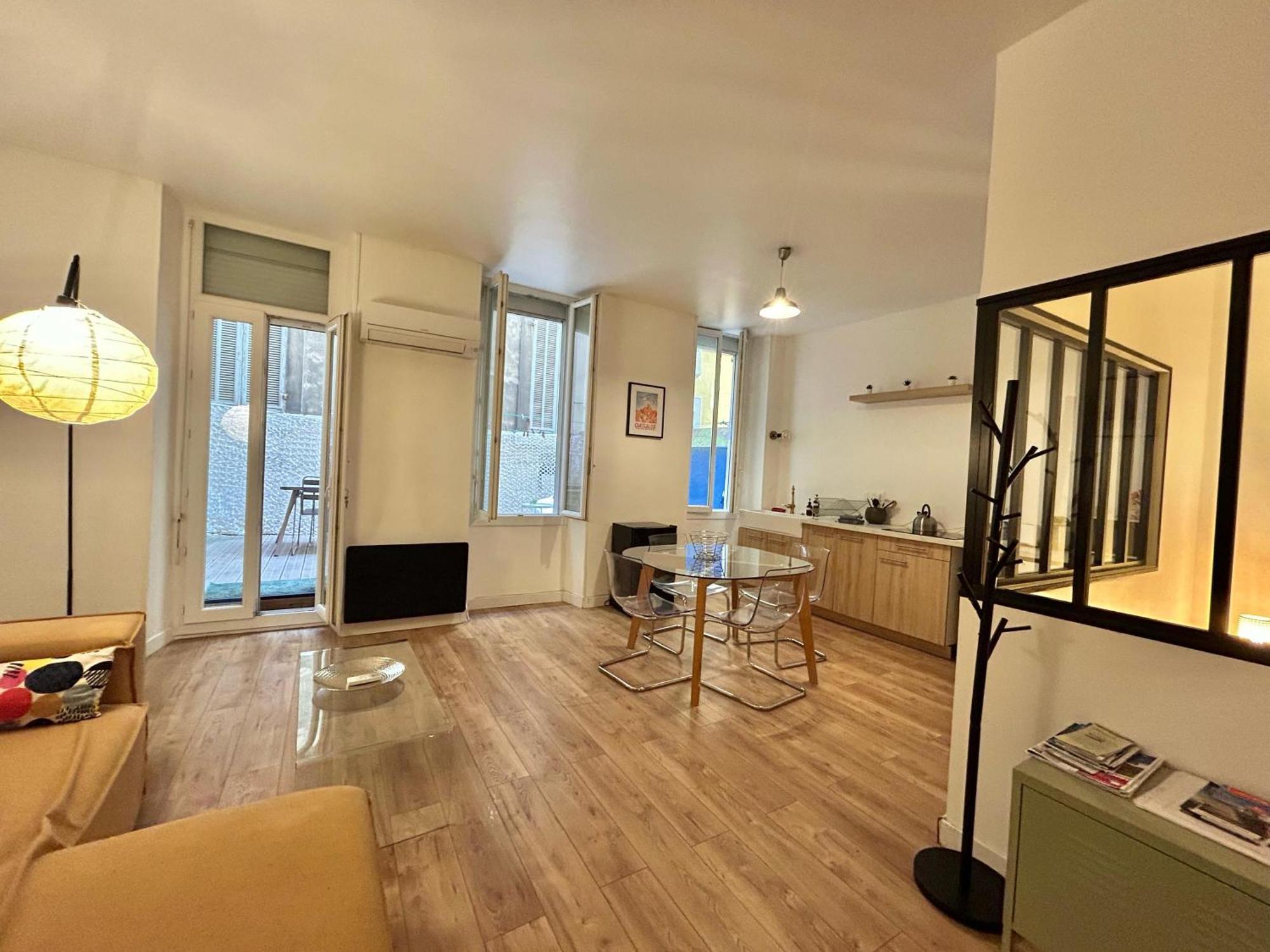 Chez Marie Et Romain- Appartement De Charme Au Coeur De La Joliette Proche Panier Centre Ville Marseille Exteriör bild