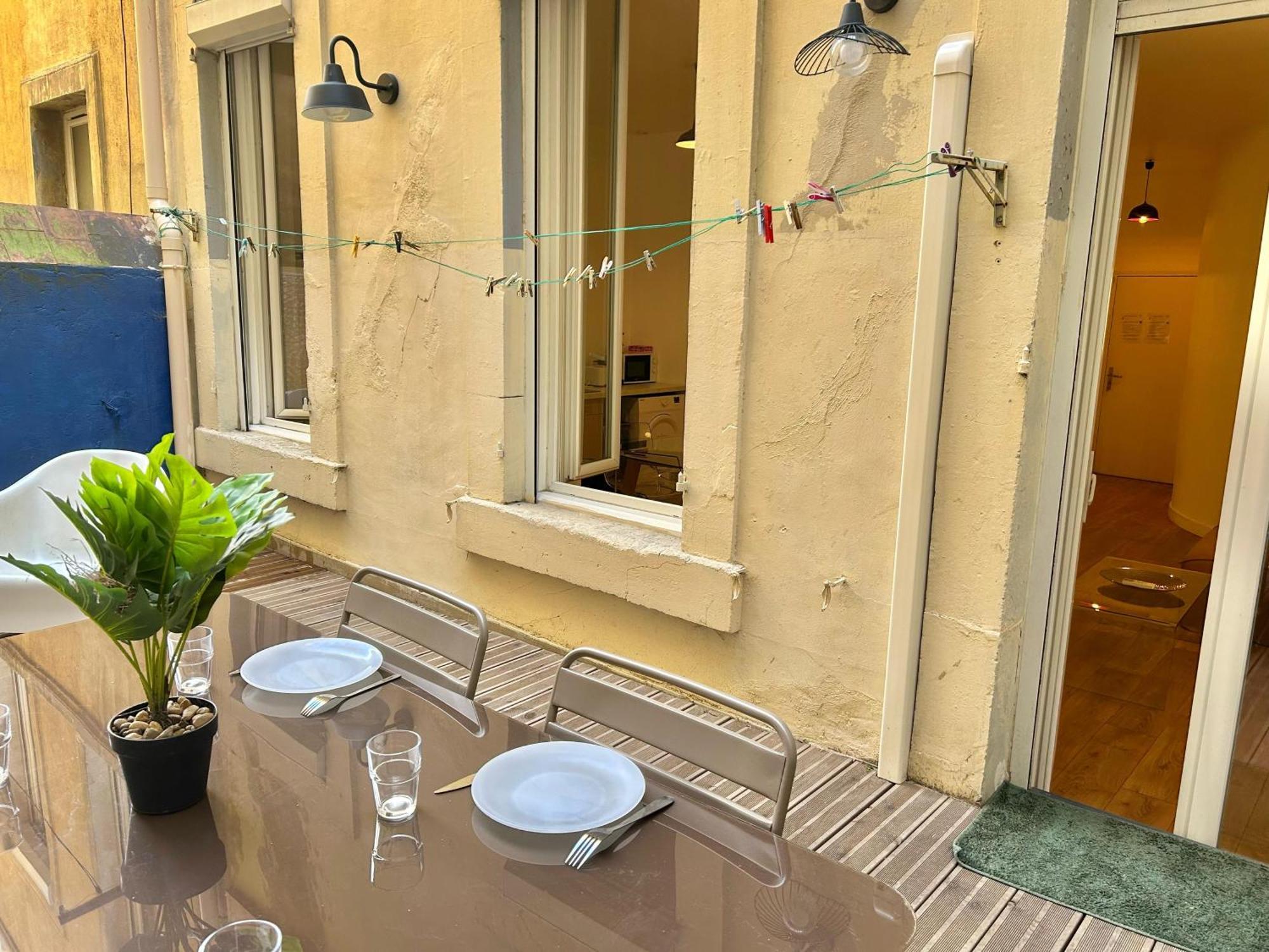 Chez Marie Et Romain- Appartement De Charme Au Coeur De La Joliette Proche Panier Centre Ville Marseille Exteriör bild